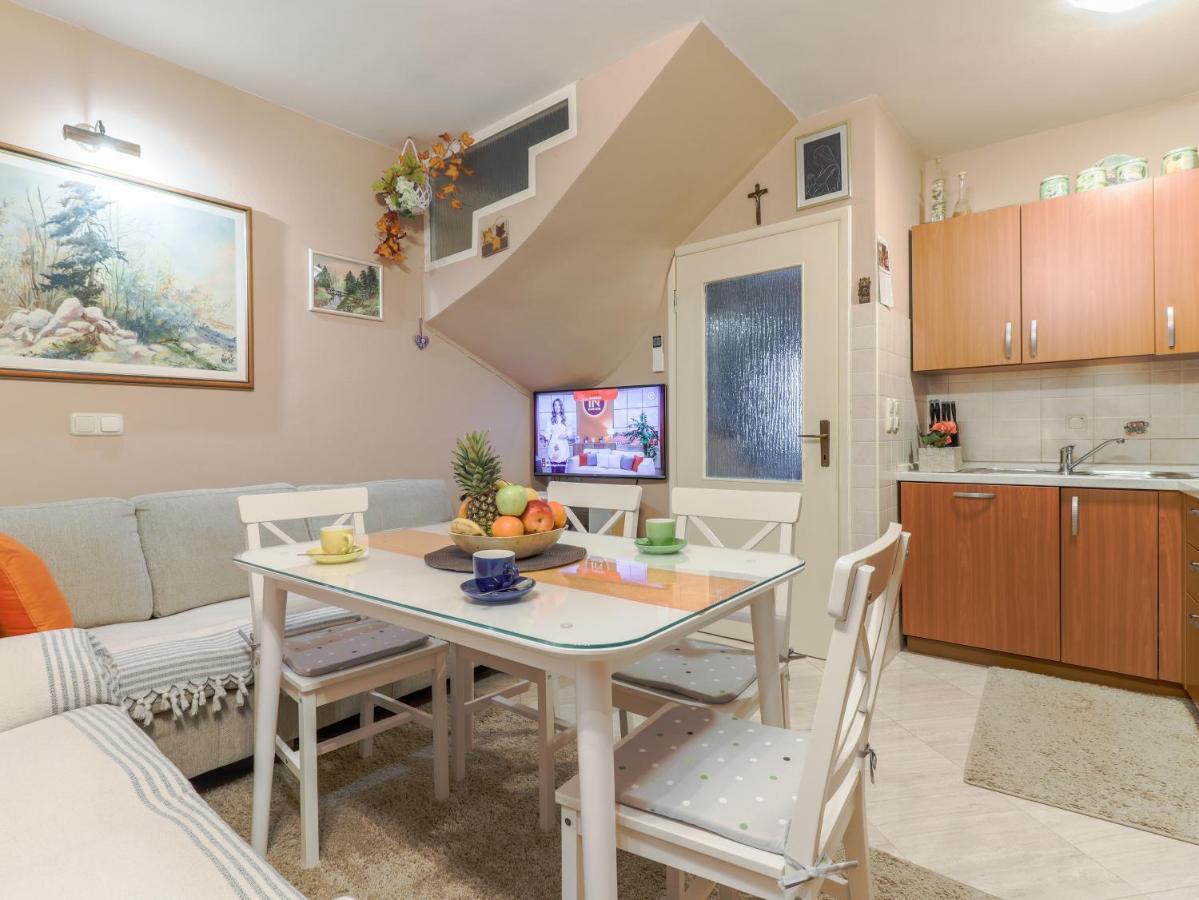 City Center 3 Bedroom Apartment Vrsar Ngoại thất bức ảnh