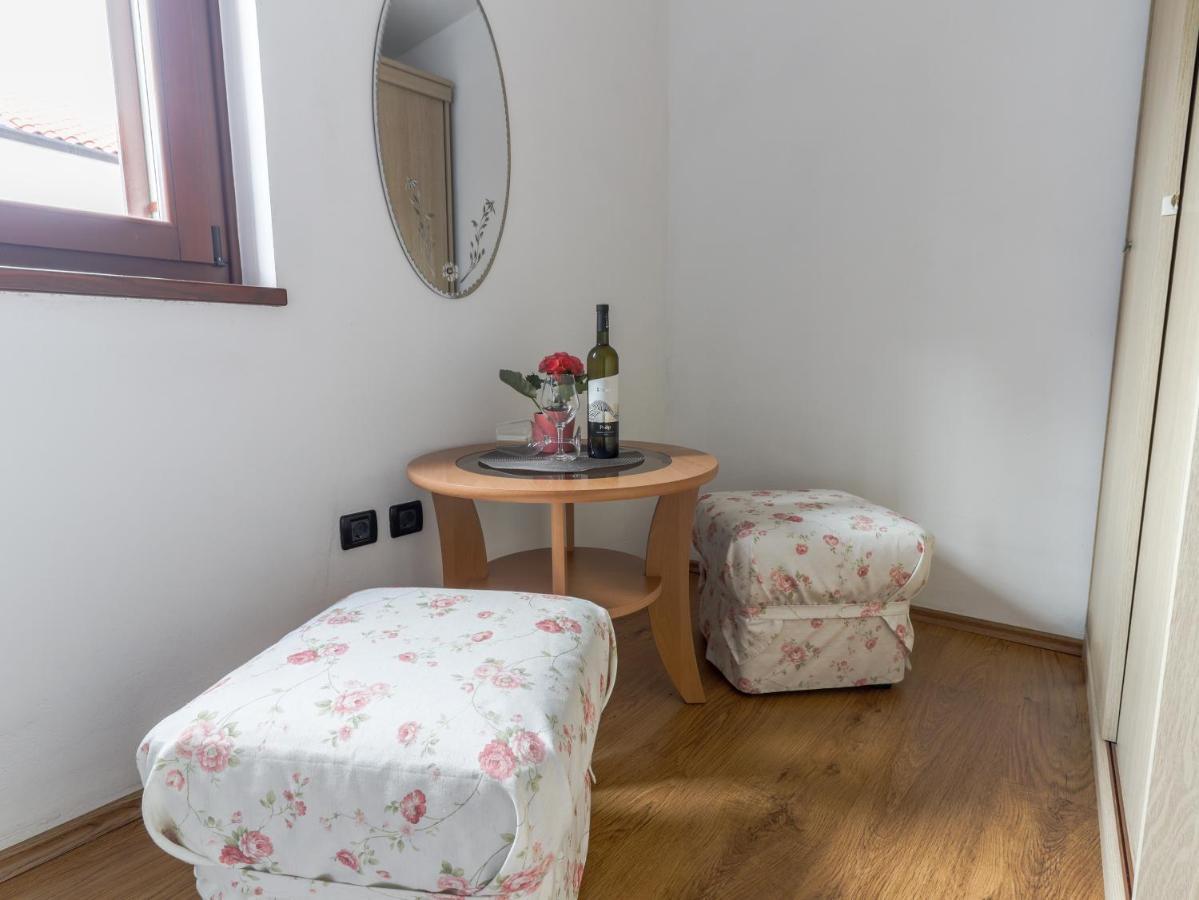 City Center 3 Bedroom Apartment Vrsar Ngoại thất bức ảnh