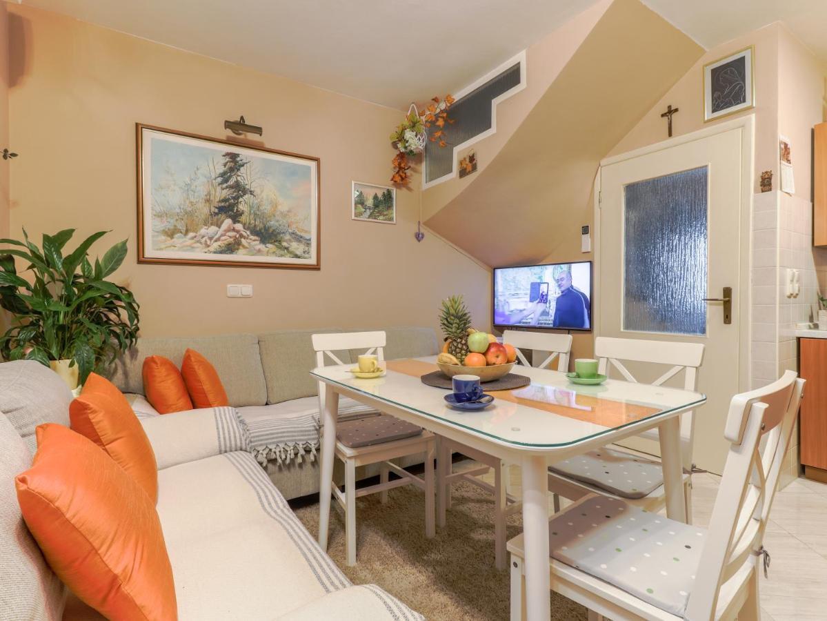 City Center 3 Bedroom Apartment Vrsar Ngoại thất bức ảnh